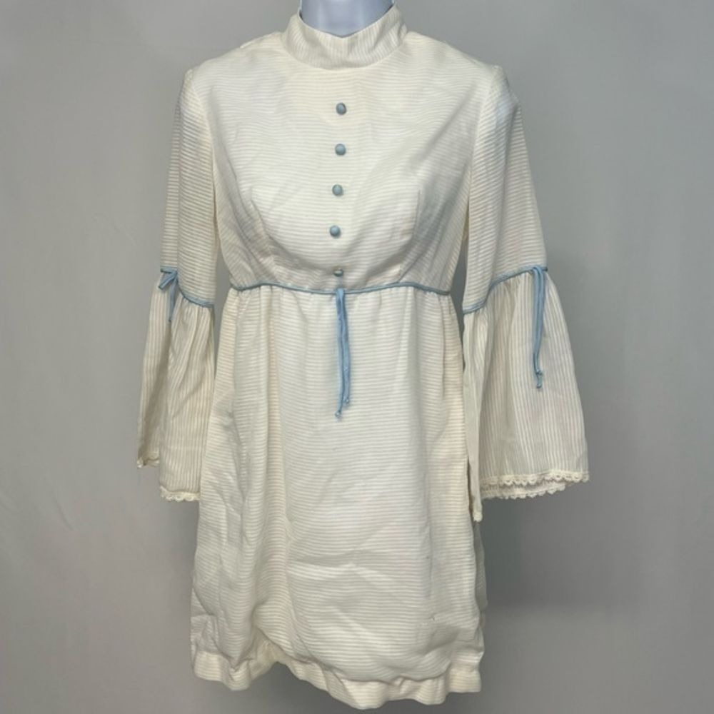 1970's Siro Petite White Babydoll Dress with Long‎ Bell Sleeves SP